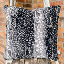 Load image into Gallery viewer, Finished 18x18 Pillow Cover with Invisible Zipper