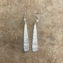Load image into Gallery viewer, Lino Drop Earrings