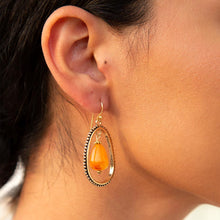 Load image into Gallery viewer, Inline Orange Jade Drop Golden Earrings