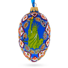 Load image into Gallery viewer, Statue of Liberty Ukrainian Glass Egg Ornament 4 Inches