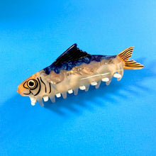 Load image into Gallery viewer, Sardine Hair Claw