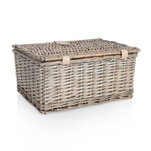 Load image into Gallery viewer, Classic Picnic Basket for 2