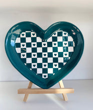Load image into Gallery viewer, Large Checkered Heart Dishes