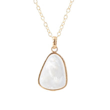 Load image into Gallery viewer, White Mother of Pearl Teardrop Golden Pendant Necklace