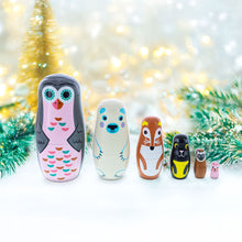Load image into Gallery viewer, Set of 6 Animals Wooden Nesting Dolls