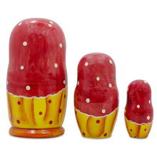 Load image into Gallery viewer, Set of 3 Girls with Flower Bouquet  Nesting Dolls 4.25 Inches