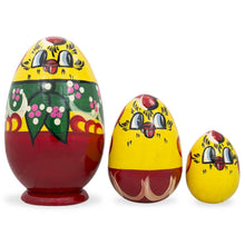 Load image into Gallery viewer, Set of 3 Hen and Chicks Wooden Nesting Dolls 4.75 Inches