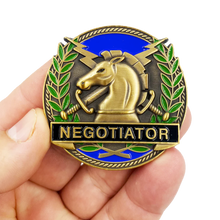 Load image into Gallery viewer, GL13-007 FBI Special Agent Intel Analyst Federal Bureau Investigations Challenge Coin Negotiator