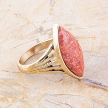 Load image into Gallery viewer, Spark Orange Sponge Coral Golden Ring