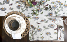 Load image into Gallery viewer, Tache Floral Daisies Ladybugs Woven Tapestry Placemat Set (18114)