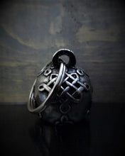 Load image into Gallery viewer, BB-72 Celtic Skull Diamond