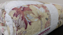 Load image into Gallery viewer, DaDa Bedding Cottage Floral Blossoming Patchwork Quilted Coverlet Bedspread Set (DXJ103112)