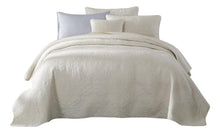 Load image into Gallery viewer, Tache Vanilla Cream Ivory Paisley Damask Stitch Matelassé Cotton Quilt Set (JHW-643)