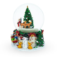 Load image into Gallery viewer, Rotating Santa's Tree Serenade Musical Water Globe