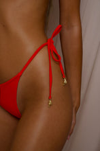 Load image into Gallery viewer, Coral Salina Bottom