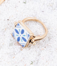 Load image into Gallery viewer, Santorini Blue and White Tile Golden Statement Ring