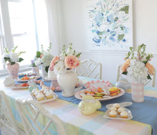 Load image into Gallery viewer, Gingham Column Vase