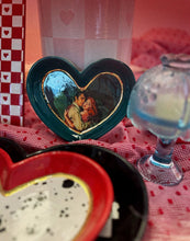 Load image into Gallery viewer, Set of Heart Dishes