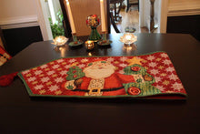 Load image into Gallery viewer, Tache Santa Claus Is Coming to Town Table Runners (DB15191)